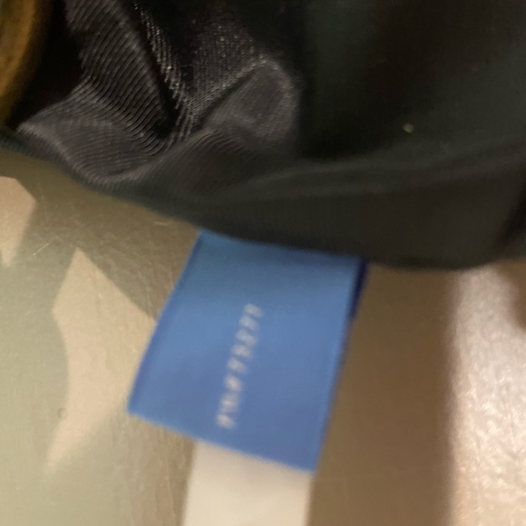 Vera Wang Signature Satchel - Picture 3 of 6